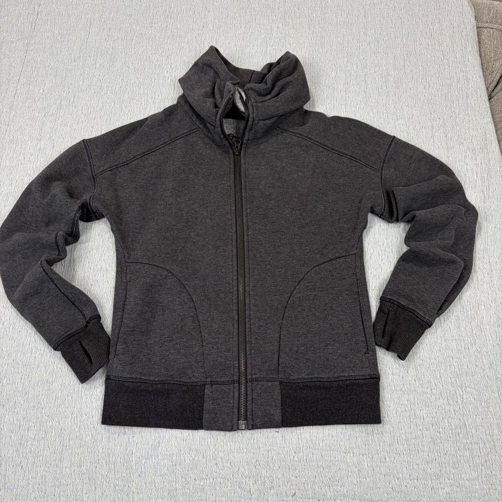 Lululemon charcoal gray sweat jacket Hug It‎ Out size 4 small full zip